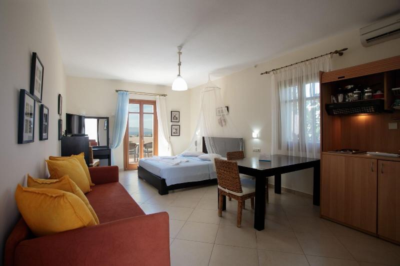 Margaritari Hotel image