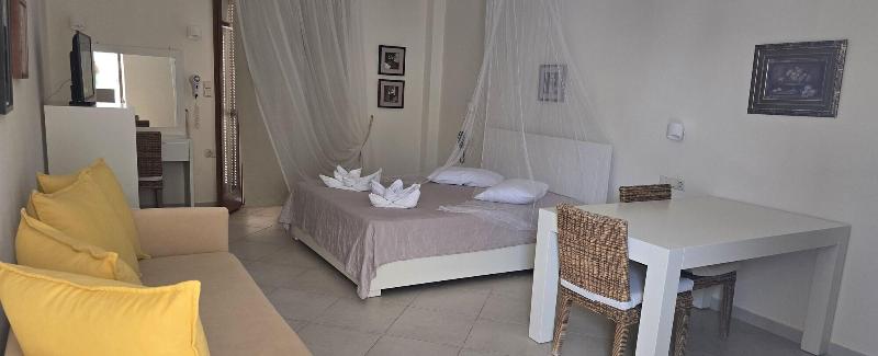 Margaritari Hotel image