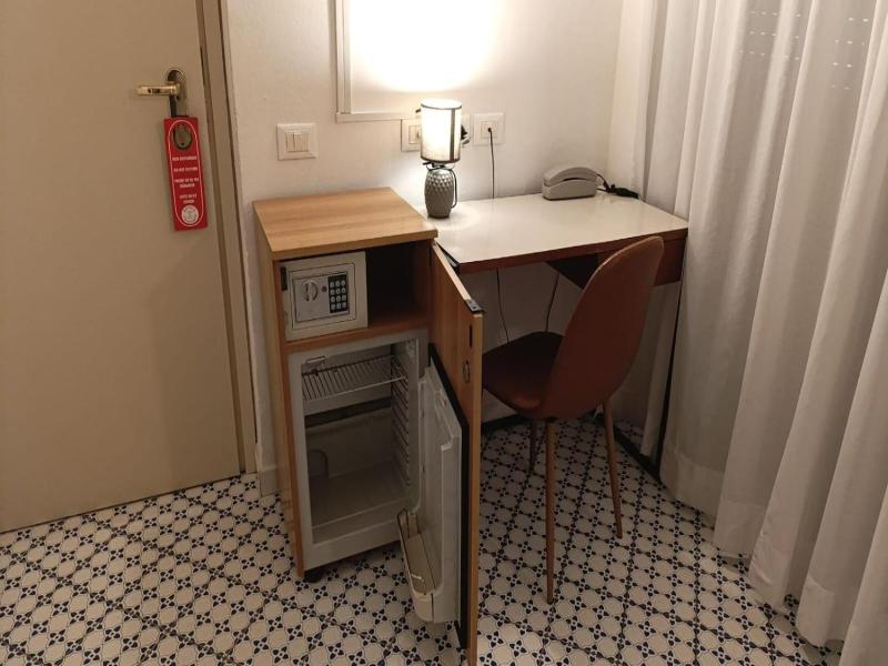 Hotel Adria image