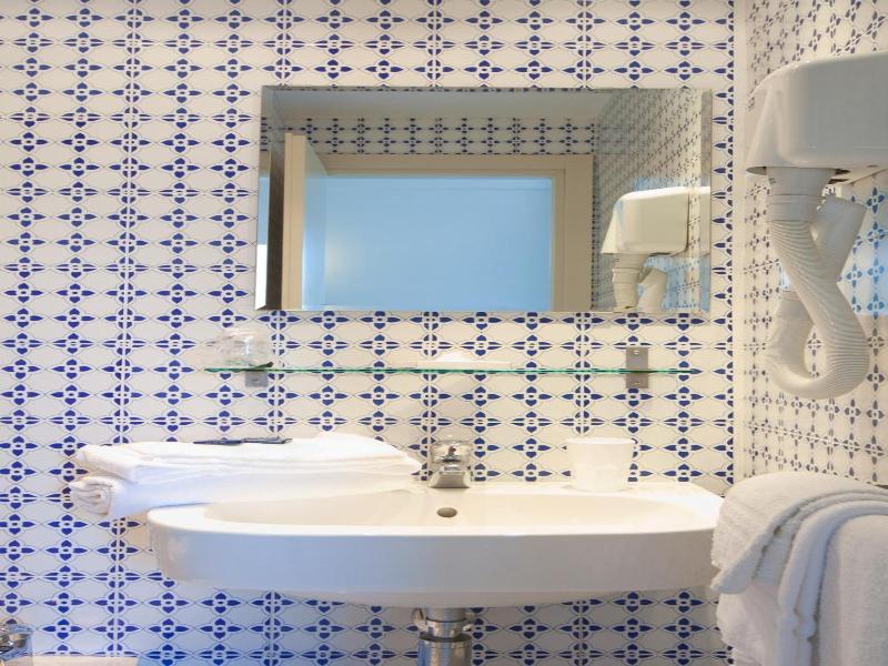 Hotel Adria image