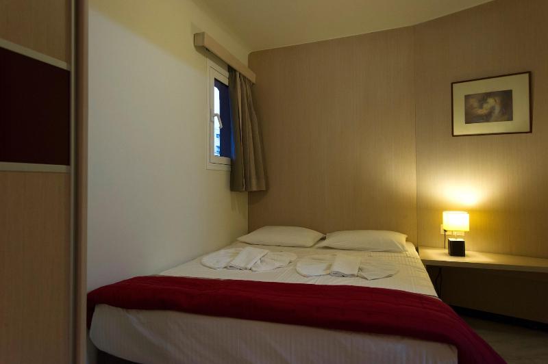 Seafalios Apartments image