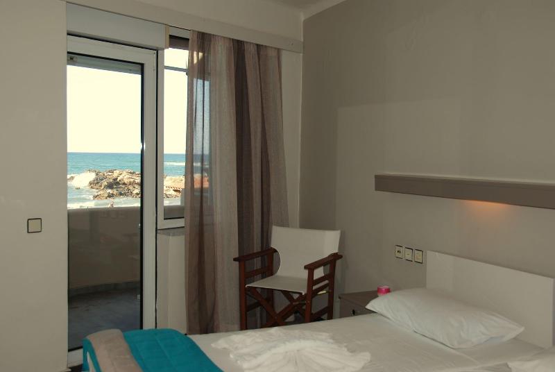 Seafalios Apartments image