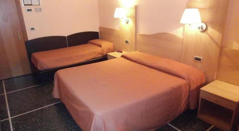 Hotel Zurigo image