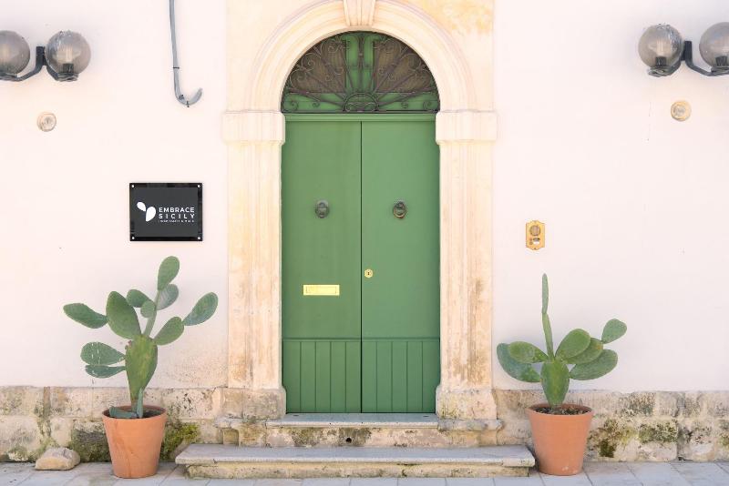 Embrace Sicily Guest House — main photo