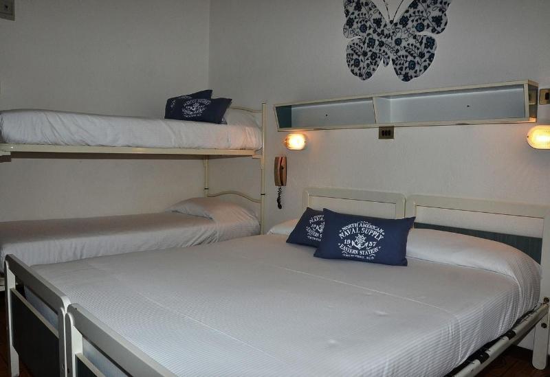 Altro Hotel image