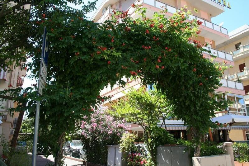 Hotel Madison — general view