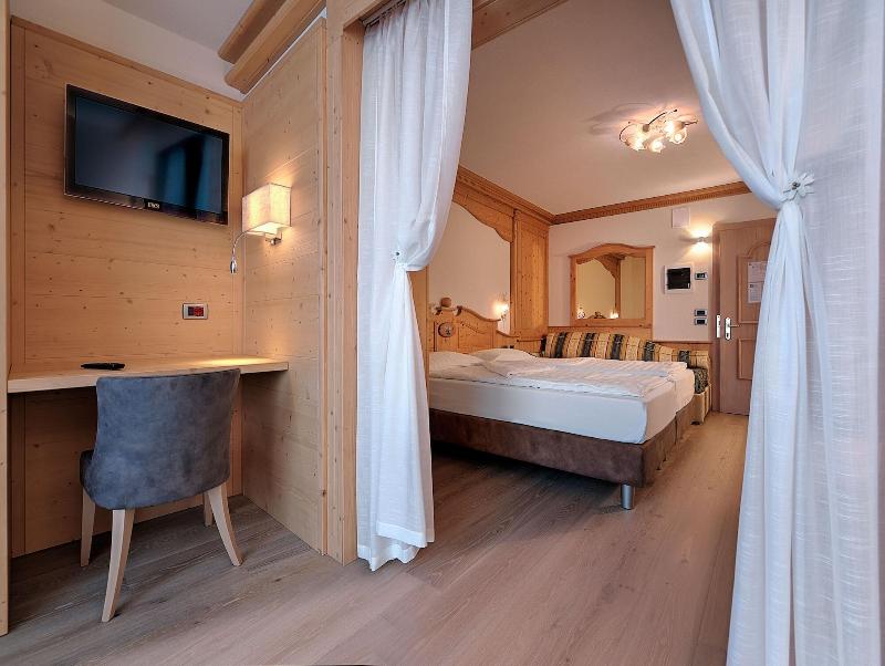 Hotel Madonna Delle Nevi image