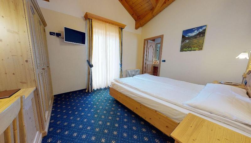Hotel Madonna Delle Nevi image