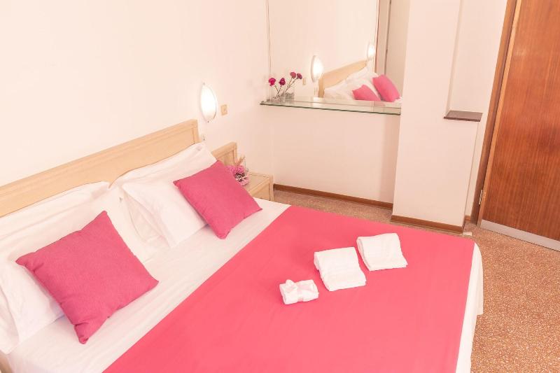 Hotel Villa Sole image