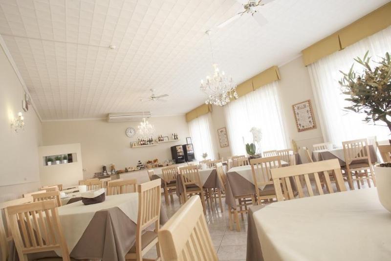 Hotel Villa Perazzini image