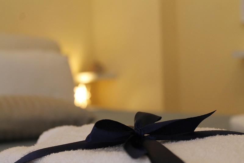 Arco Suite image