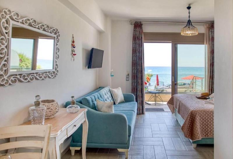 Elimia Suites Studios gallery photo 16