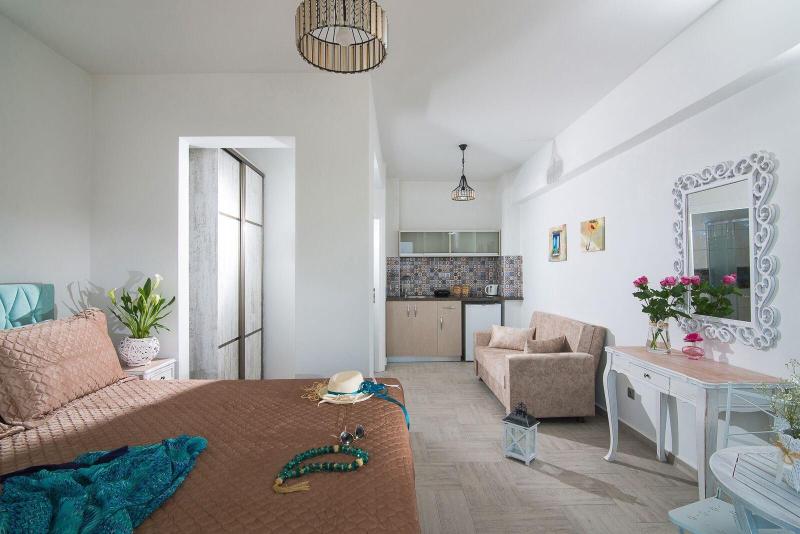 Elimia Suites Studios gallery photo 18