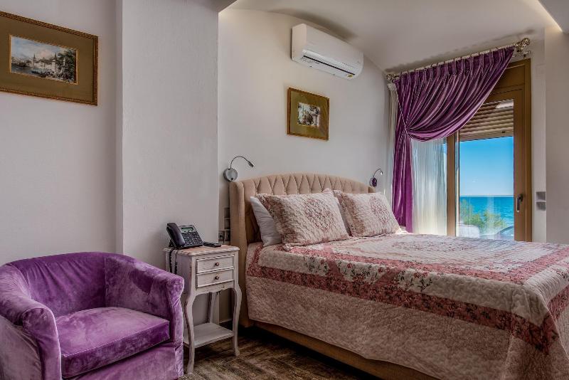 Elimia Suites Studios gallery photo 26