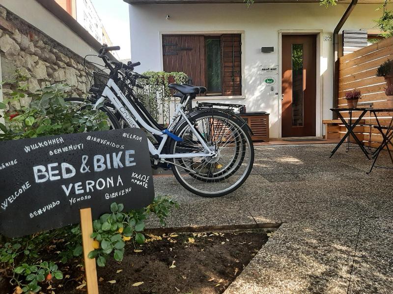Bed And Bike Verona image