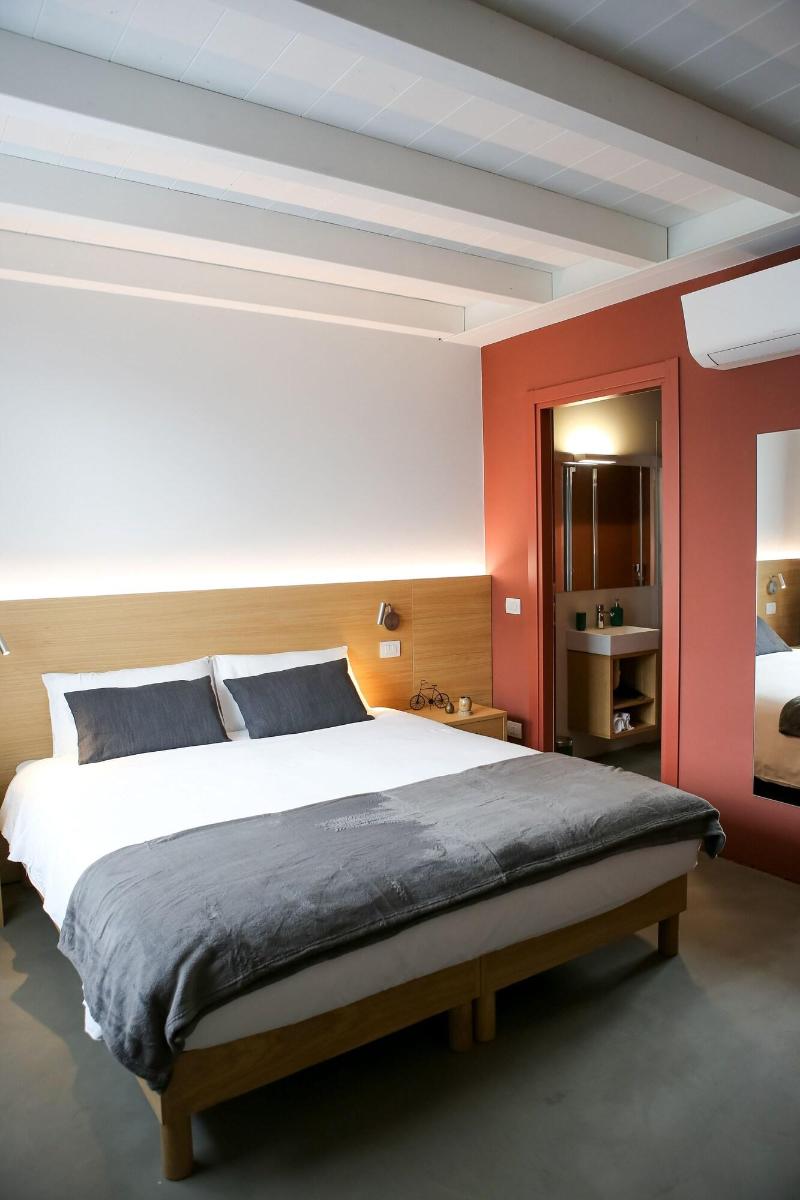 Bed And Bike Verona image
