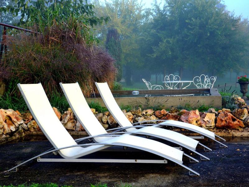 Domaine Des Ormeaux image