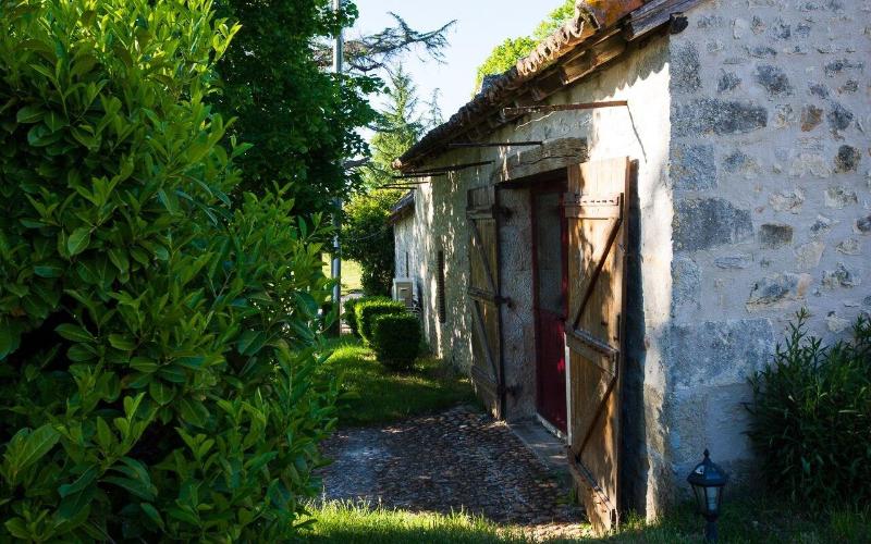 Domaine Des Ormeaux image