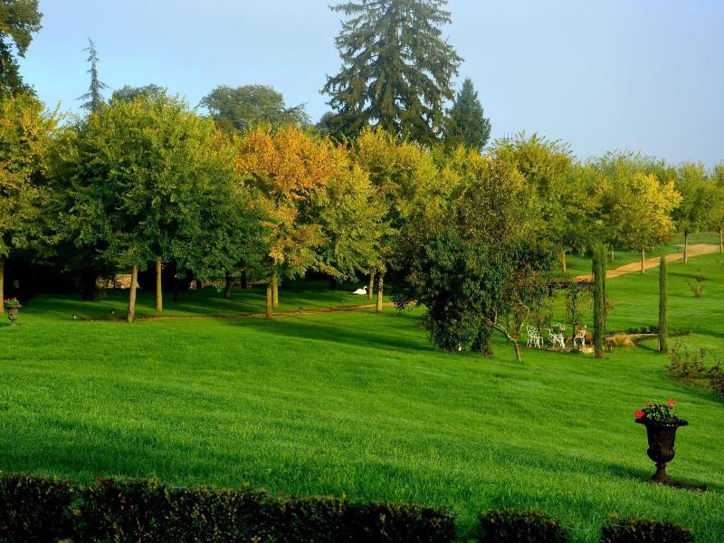 Domaine Des Ormeaux image