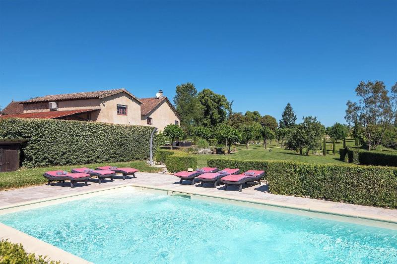 Domaine Des Ormeaux image