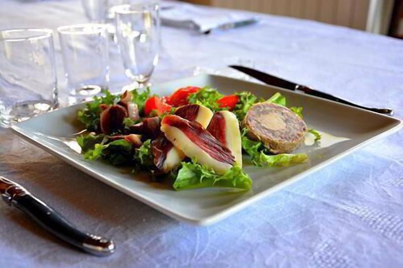 Domaine Des Ormeaux image