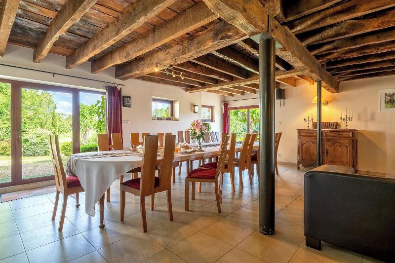 Domaine Des Ormeaux image