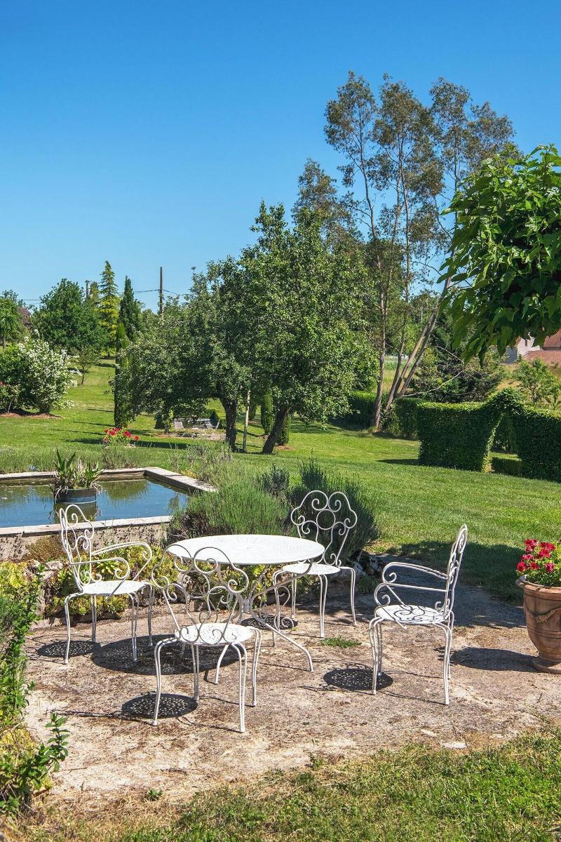 Domaine Des Ormeaux image