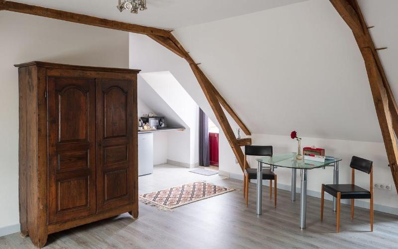 Domaine Des Ormeaux image