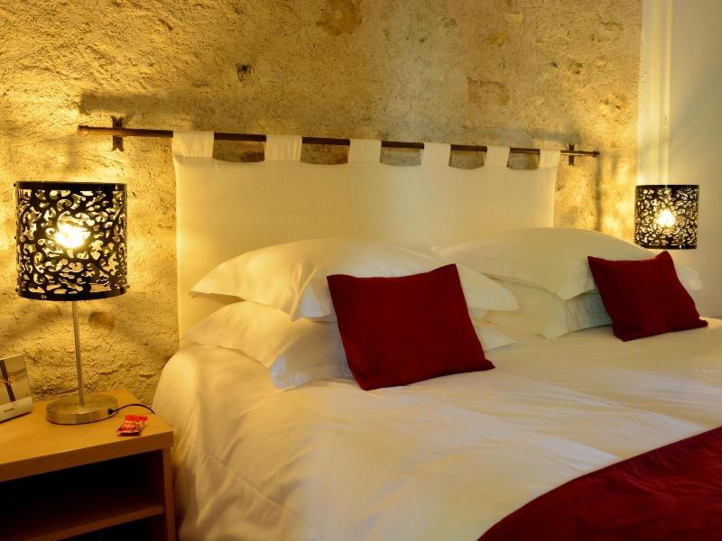 Domaine Des Ormeaux image