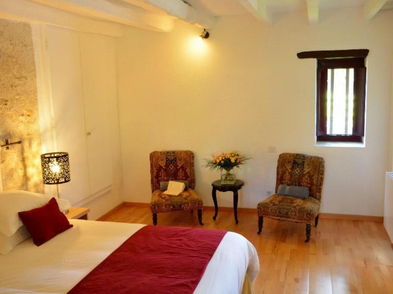 Domaine Des Ormeaux image