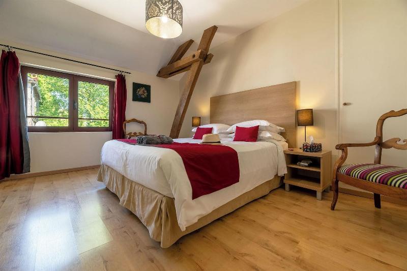 Domaine Des Ormeaux image