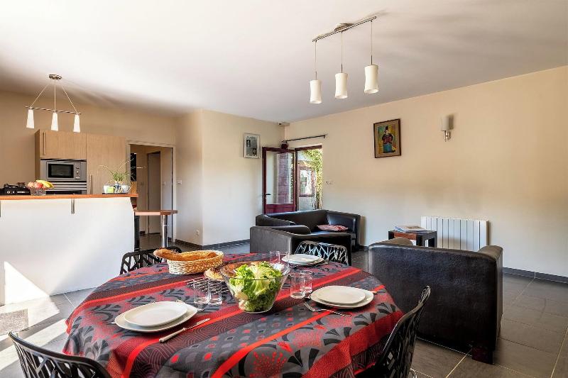 Domaine Des Ormeaux image