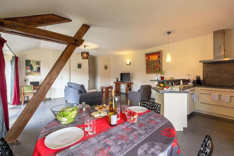 Domaine Des Ormeaux image