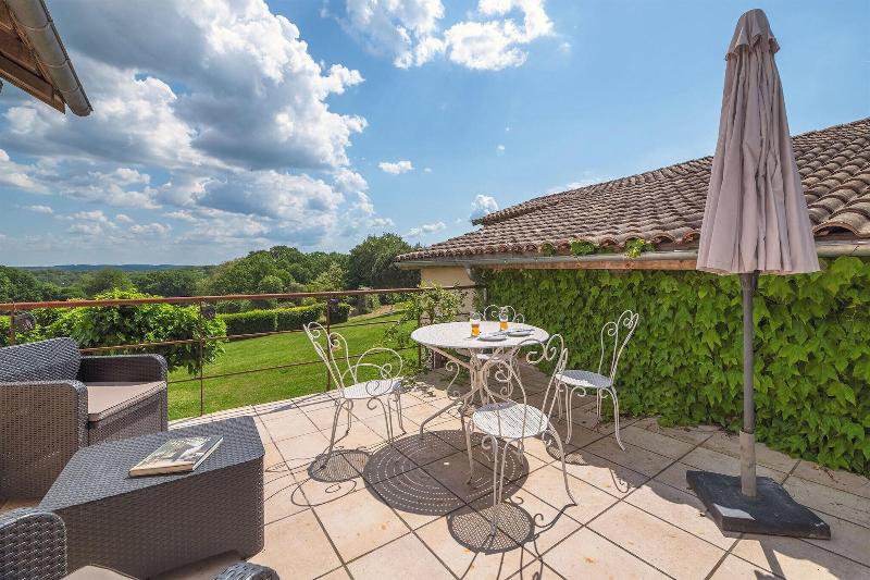 Domaine Des Ormeaux image