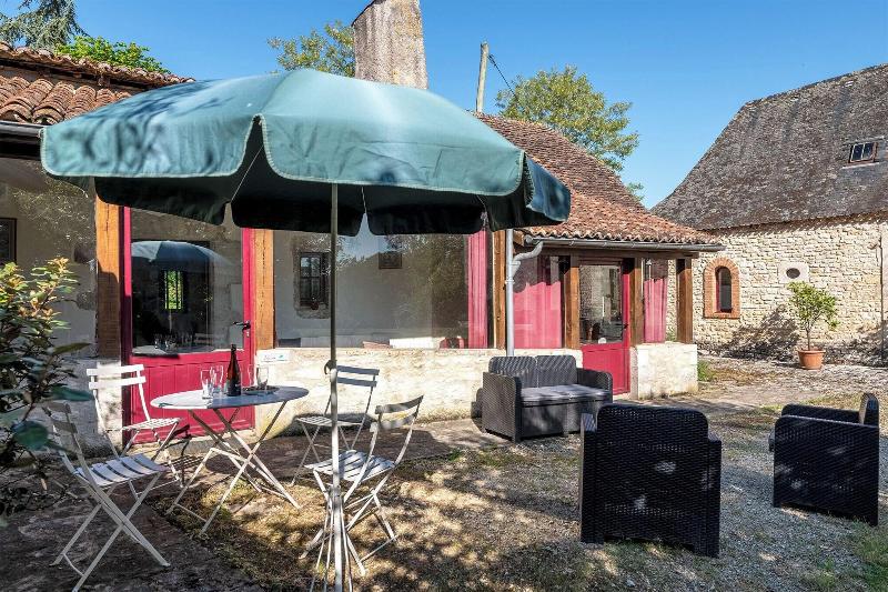 Domaine Des Ormeaux image