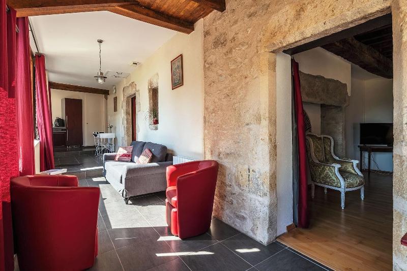 Domaine Des Ormeaux image