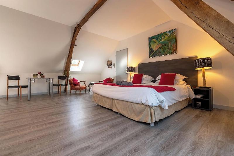 Domaine Des Ormeaux image