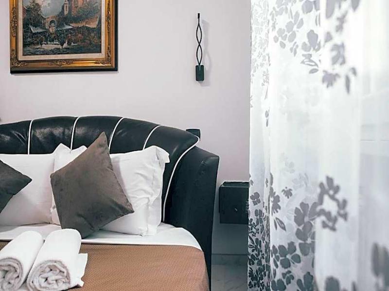 Gregorio Vii Luxury Suites San Damaso image