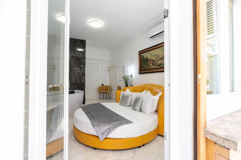 Gregorio Vii Luxury Suites San Damaso image