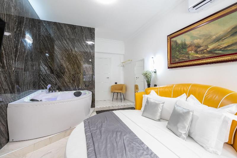 Gregorio Vii Luxury Suites San Damaso image