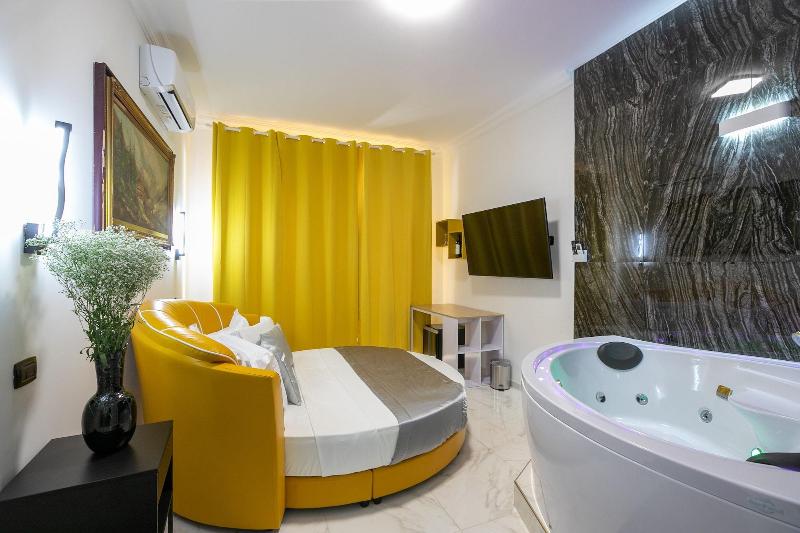 Gregorio Vii Luxury Suites San Damaso image