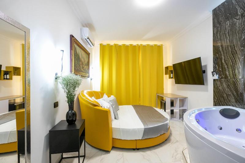 Gregorio Vii Luxury Suites San Damaso image