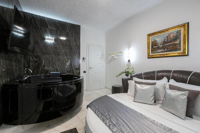 Gregorio Vii Luxury Suites San Damaso image