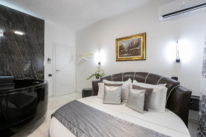 Gregorio Vii Luxury Suites San Damaso image