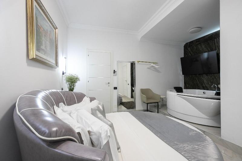 Gregorio Vii Luxury Suites San Damaso image