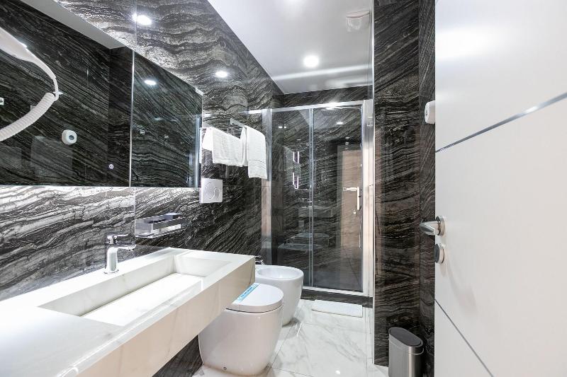 Gregorio Vii Luxury Suites San Damaso image