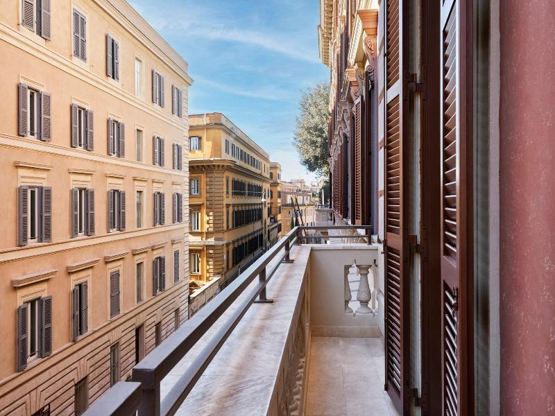 W Rome image