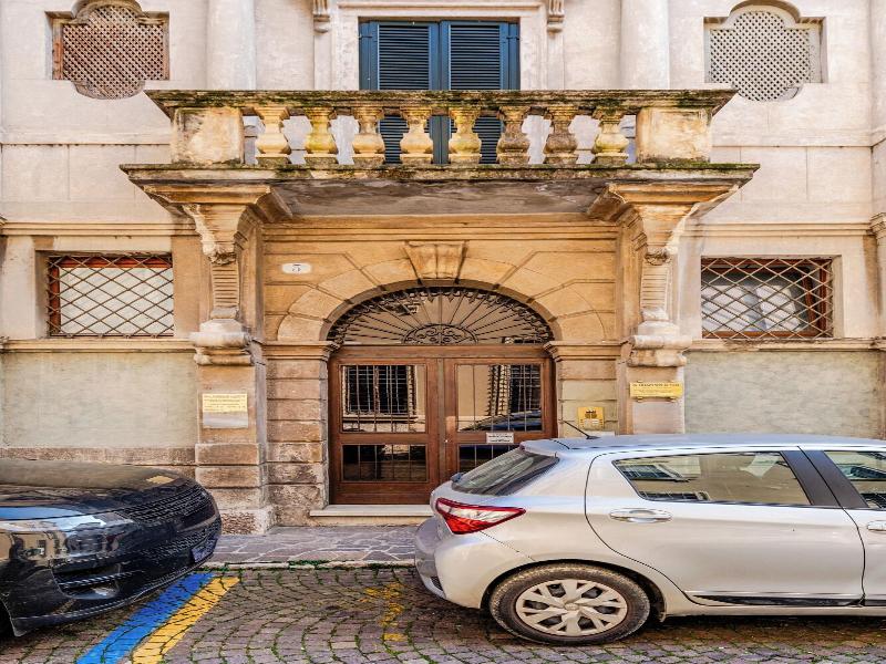 Truly Verona image
