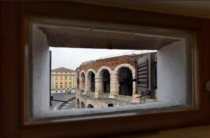 Truly Verona - Image 5