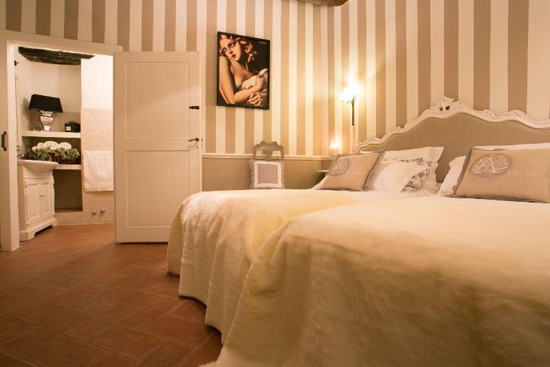 Suite San Michele image